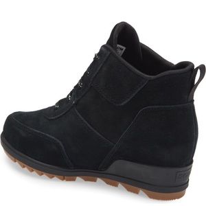 Sorel sport lace-Up waterproof wedge